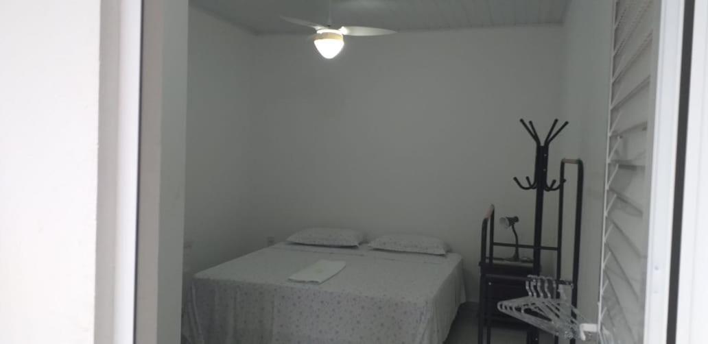 Pousada Casa Verde - Quartos Individuais - Smart Tv 32 - E Banheiro Privativo Lägenhet Itajaí Exteriör bild